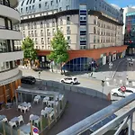 F3 Hyper Centre, Climatise Avec Parking Gratuit
