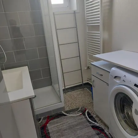 Apartment F3 Hyper Centre, Climatise Avec Parking Gratuit